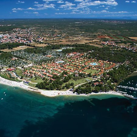 Happy Camp Mobile Homes In Centro Vacanze Bi Village Fazana Bagian luar foto
