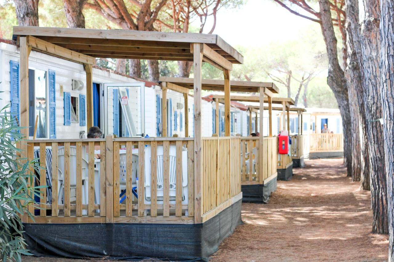 Happy Camp Mobile Homes In Centro Vacanze Bi Village Fazana Bagian luar foto