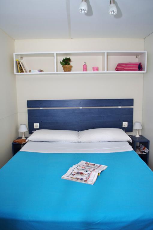 Happy Camp Mobile Homes In Centro Vacanze Bi Village Fazana Ruang foto